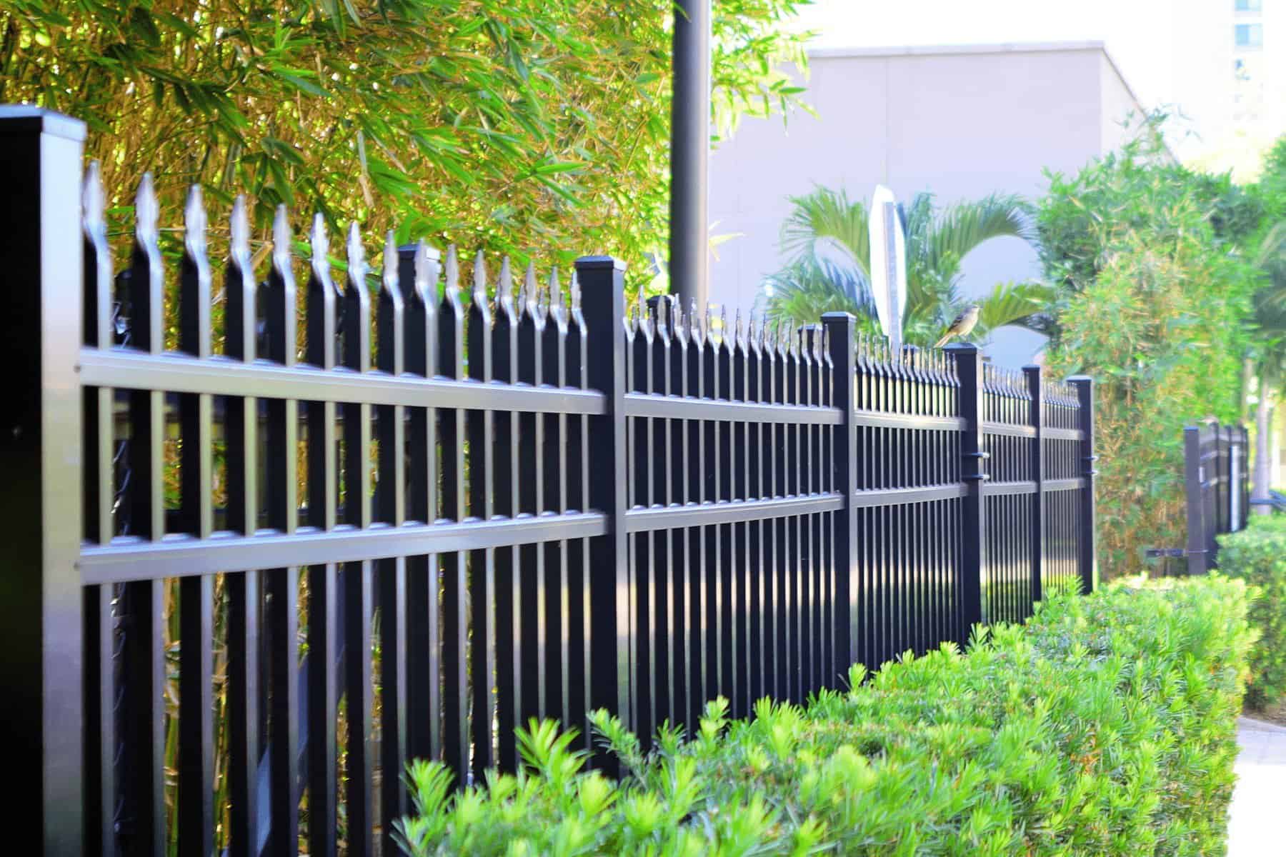 Metal Fence Estimates - 2026 Metal Fence Common Options and ... - Homewyse